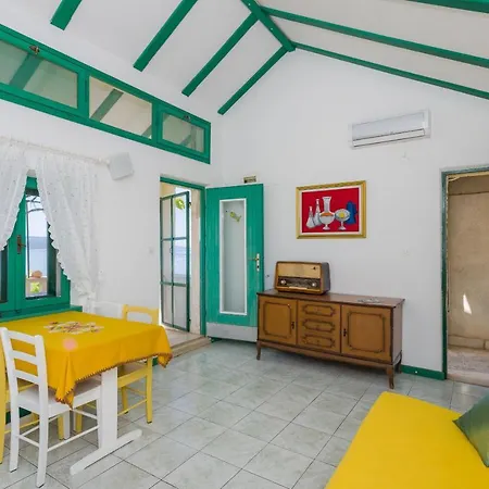 Apartment Nada *