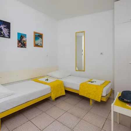 Apartment Nada Bol